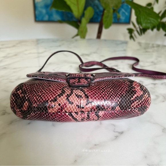 NWOT Coach Python Embossed Soho Snakeskin Leather Crossbody Bag Swingpack F45648 - Picture 7 of 15